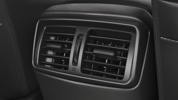 Nissan X-Trail detail shot of 2nd row air vents